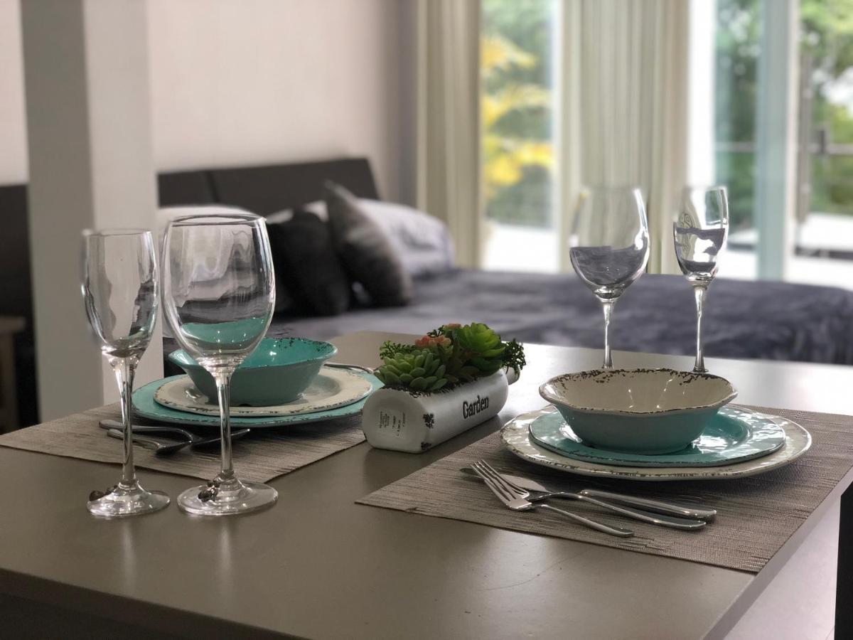 Vista Ocean Suites Boutique Hotel Event Venue מנואל אנטוניו מראה חיצוני תמונה