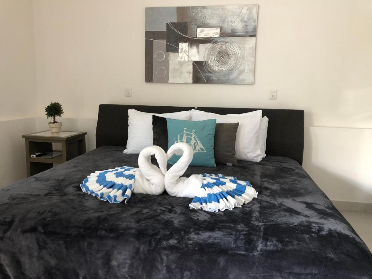 Vista Ocean Suites Boutique Hotel Event Venue מנואל אנטוניו מראה חיצוני תמונה